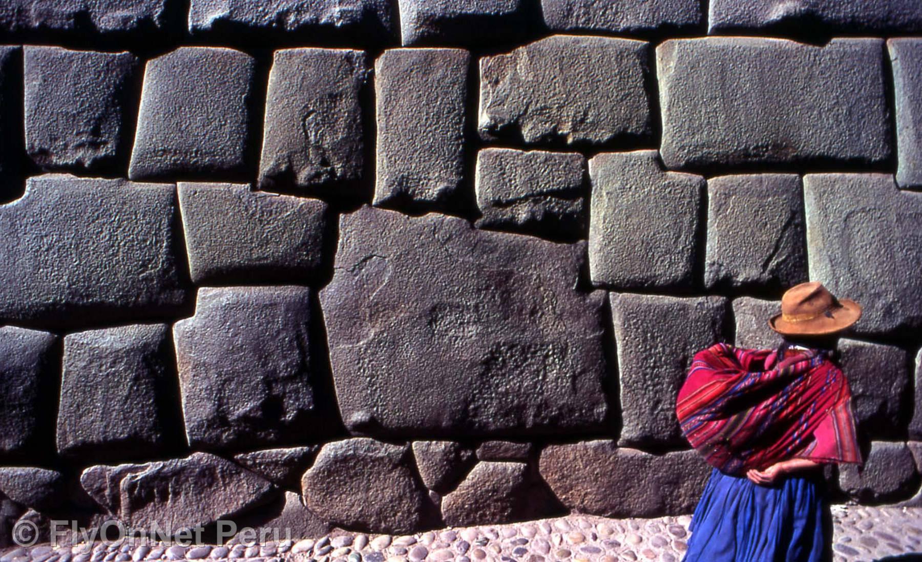 Álbum de fotos: Hatum Rumiyoc Street, Cuzco