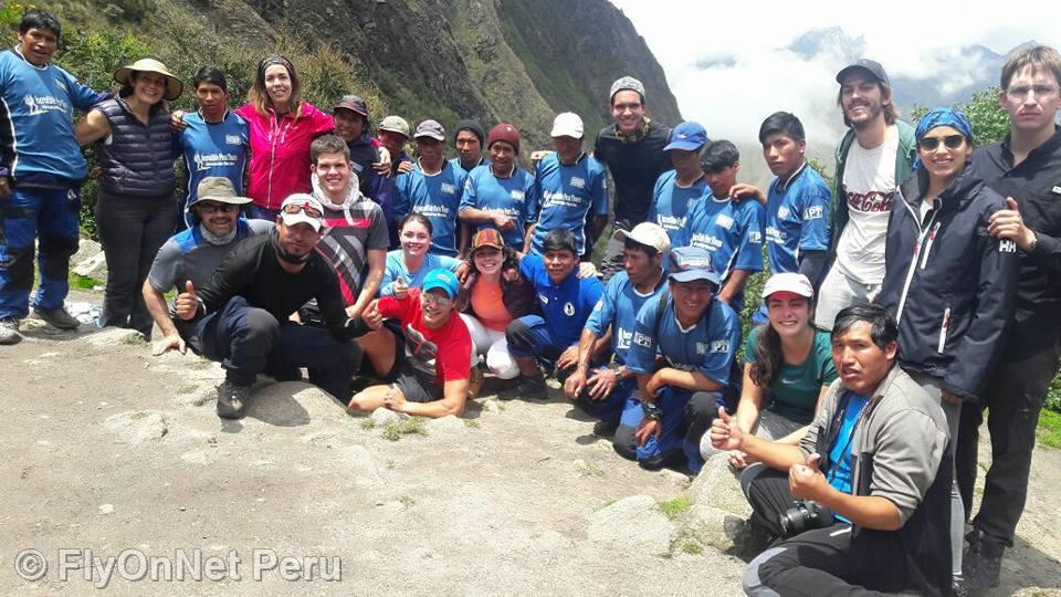 Álbum de fotos: Our group finishing the trek, Inca Trail