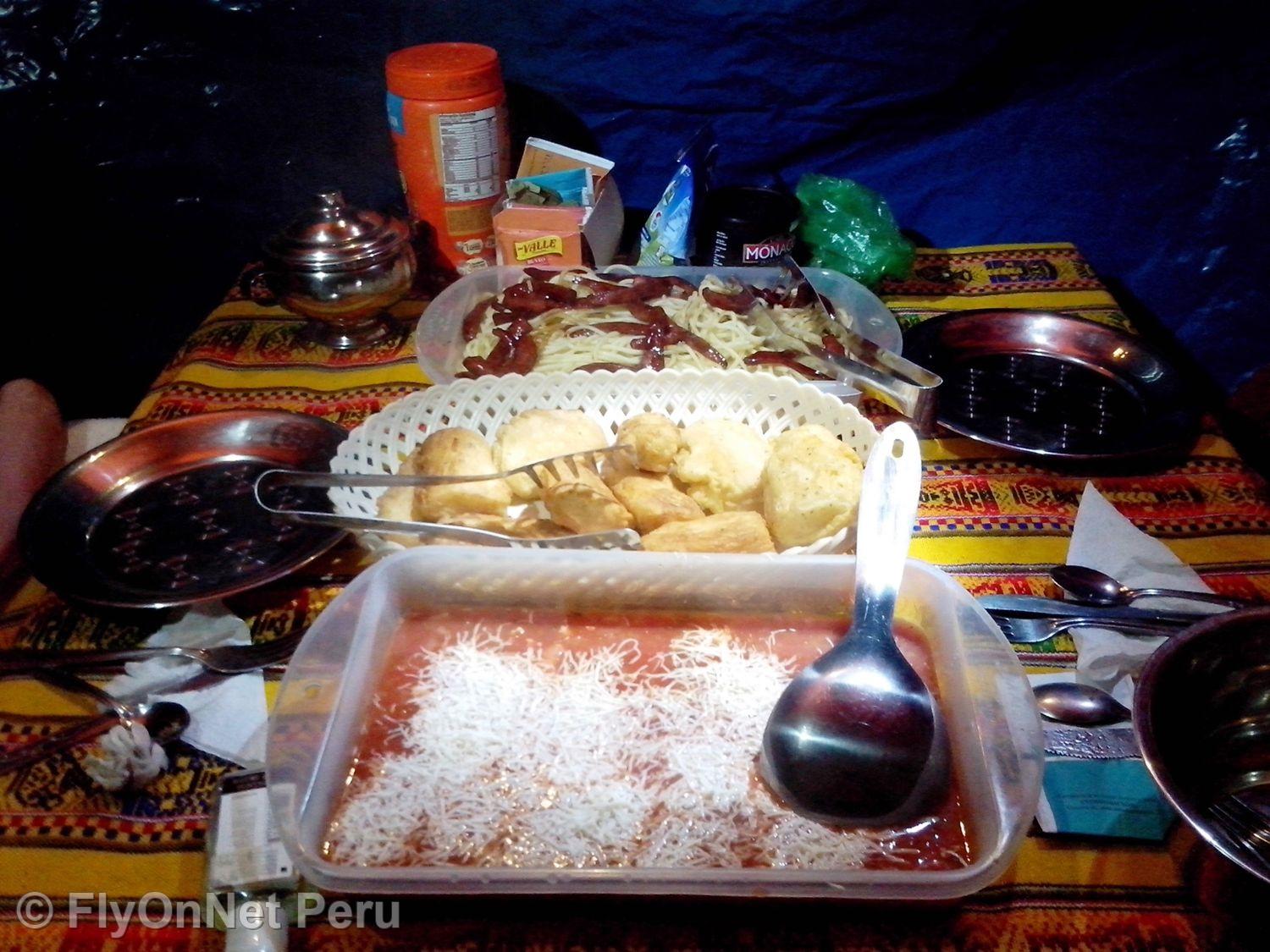 Álbum de fotos: Meal during the trek, Inca Trail